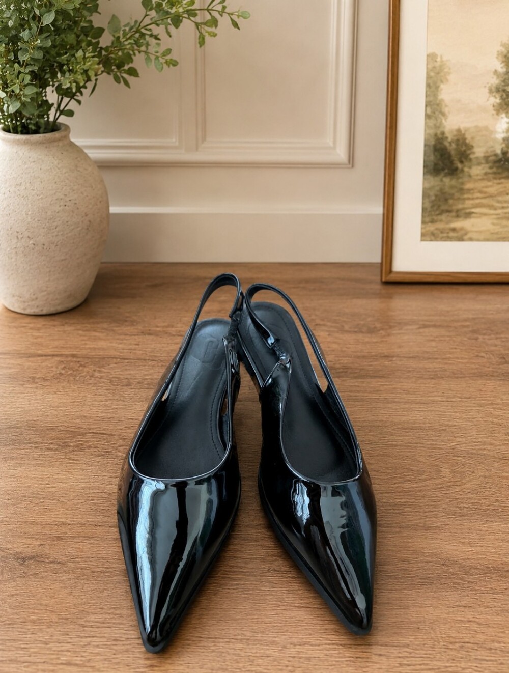 " C" Black Faux Patent Leather Pointed Toe Slingback Flats Size 39 / US 8